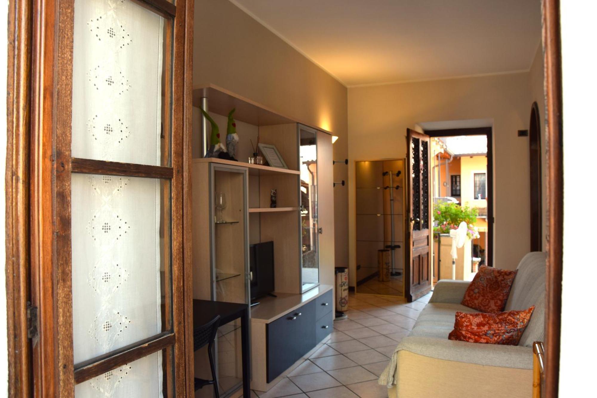 Ferienwohnung Bilocale Vecchio Borgo Borgosesia Exterior foto
